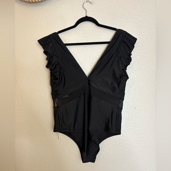 Cupshe Women's 2x NWT Black One Piece Swimsuit Ruffle V-Neck Mesh Waist Detail - Picture 5 of 12